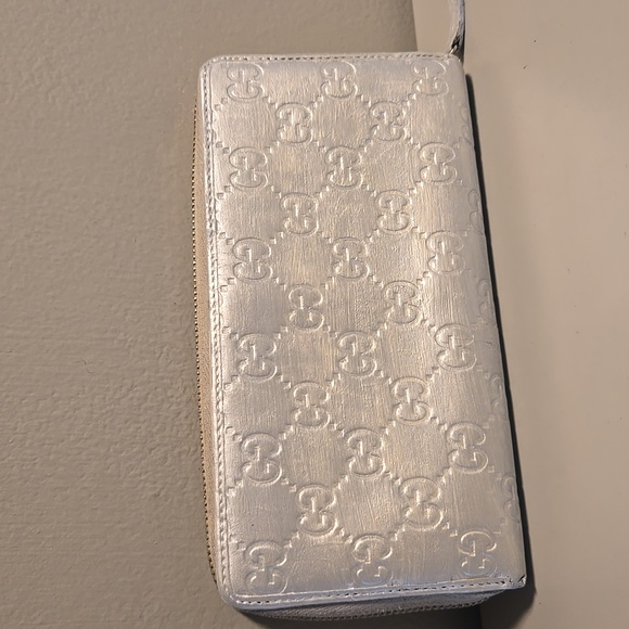 Gucci Guccissima Wallet Silver Metallic - Picture 7 of 12